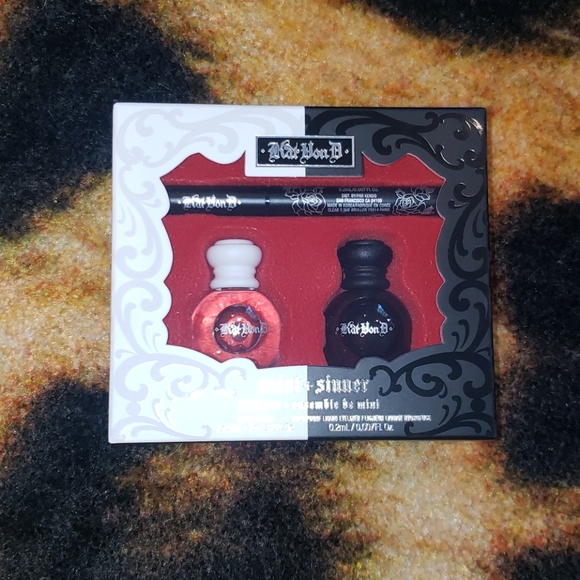 โญ๐คNEW KvD SET๐ค - Picture 3 of 4